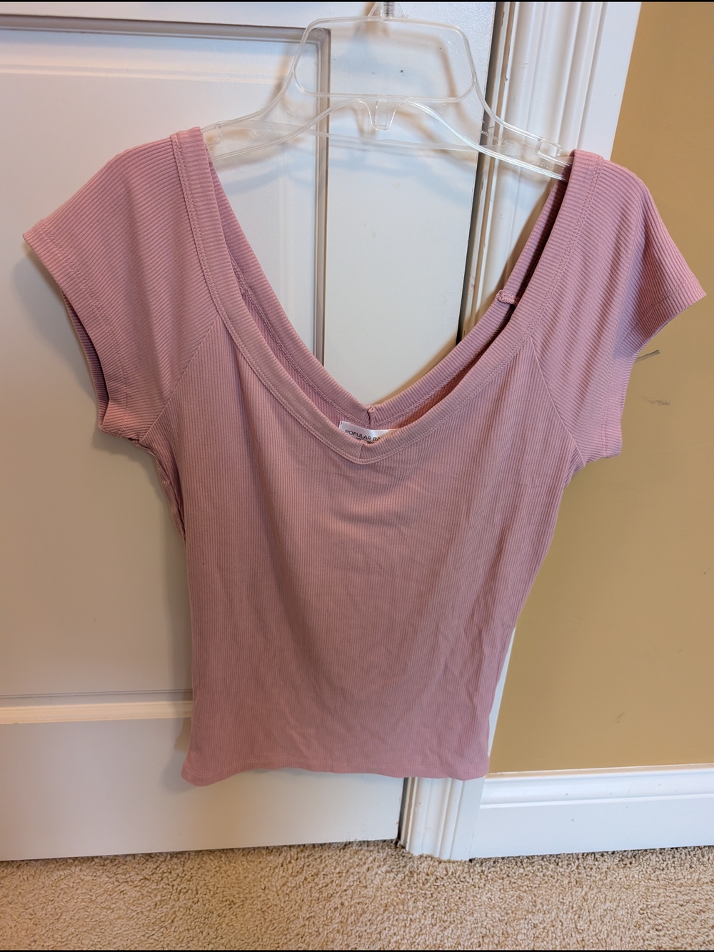 Ribbed V-Neck Short Sleeve Crop Top - Dusty Pink